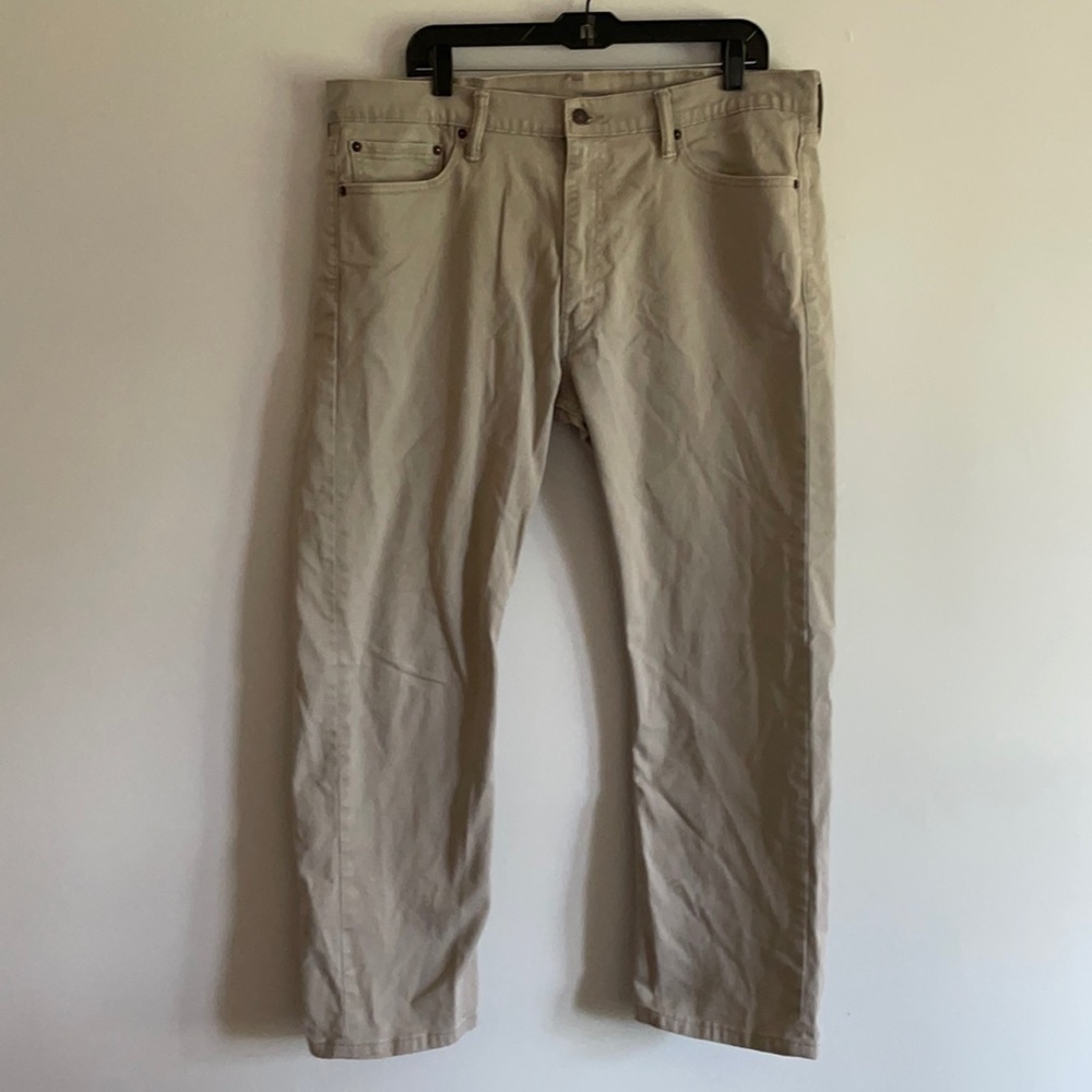 Levi’s 513 khaki pants